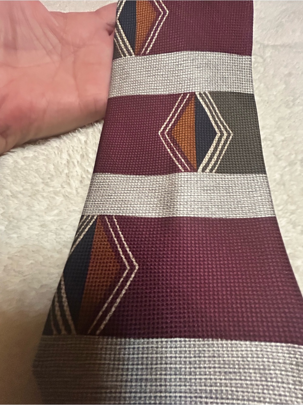 š3 for $30 - Burgundy Geometric Pattern Necktie